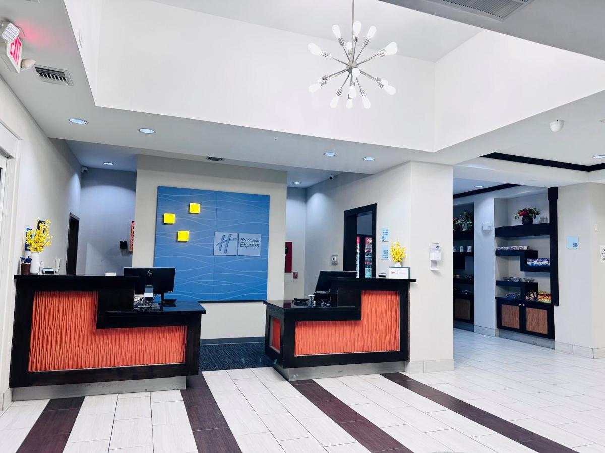 Holiday Inn Express & Suites Houston East - Baytown, An Ihg Hotel Екстериор снимка