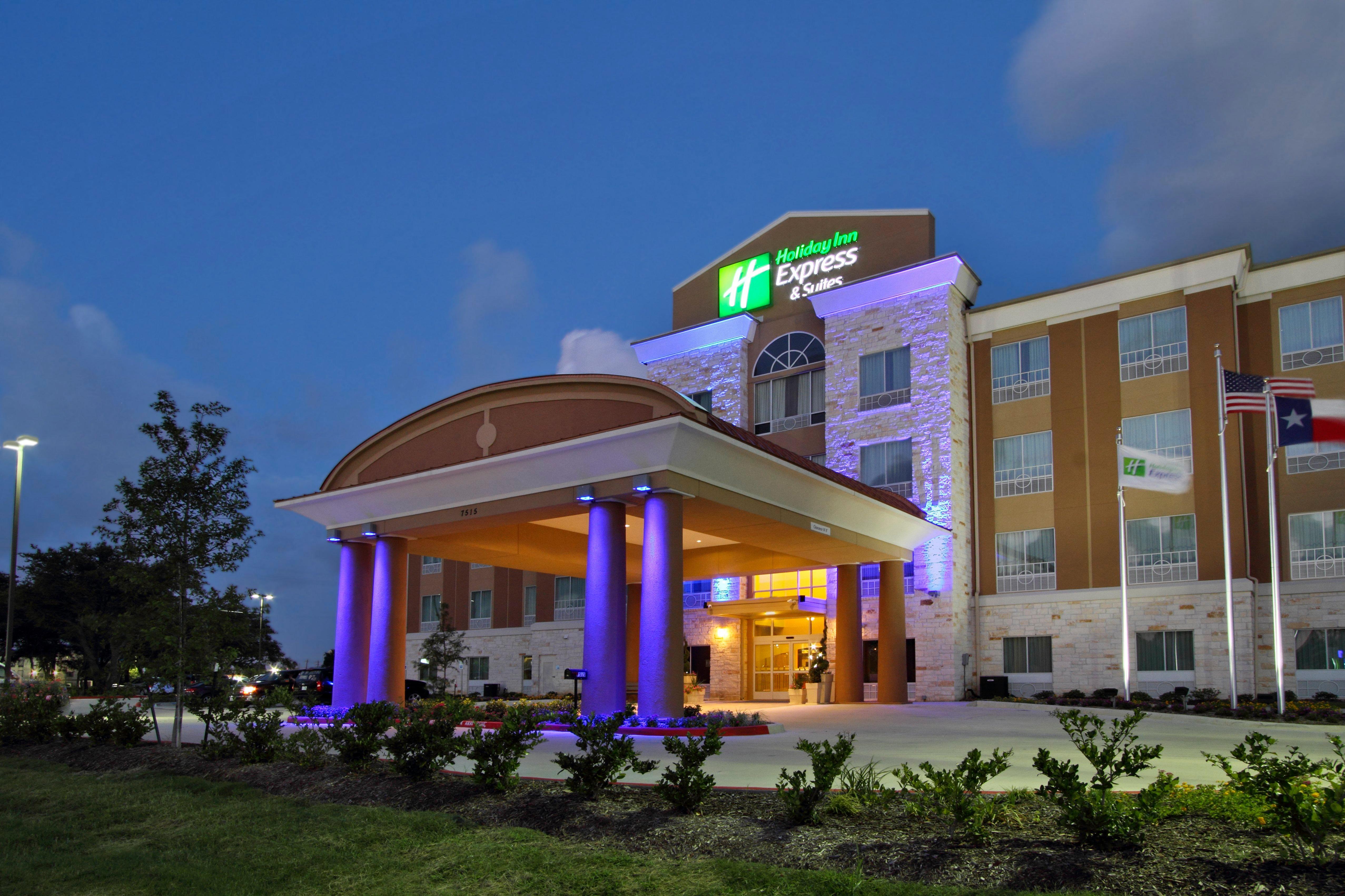 Holiday Inn Express & Suites Houston East - Baytown, An Ihg Hotel Екстериор снимка